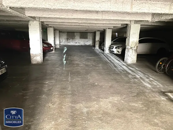 Stationnement Location Saint-Étienne   60€