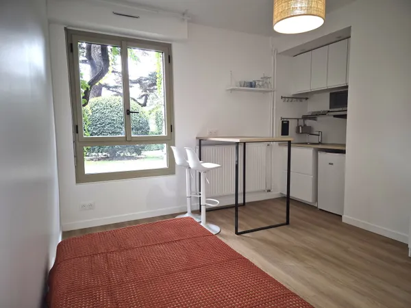 Studio au calme 18m2 - Saint Cloud