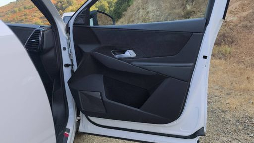 DS DS7 Crossback 1.6 THP 300 E-tense Plug in Hybrid 4X4 EAT8 - Performances Line + – 2020 – 108737 km – Hybride essence – Boîte Automatique — photo 46