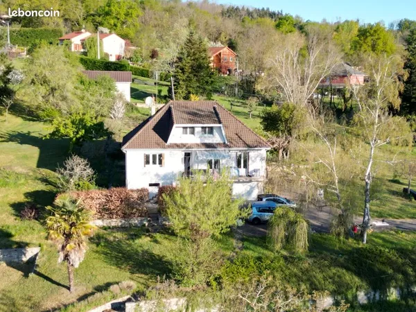 Propriété 6 pièces 130 m²
