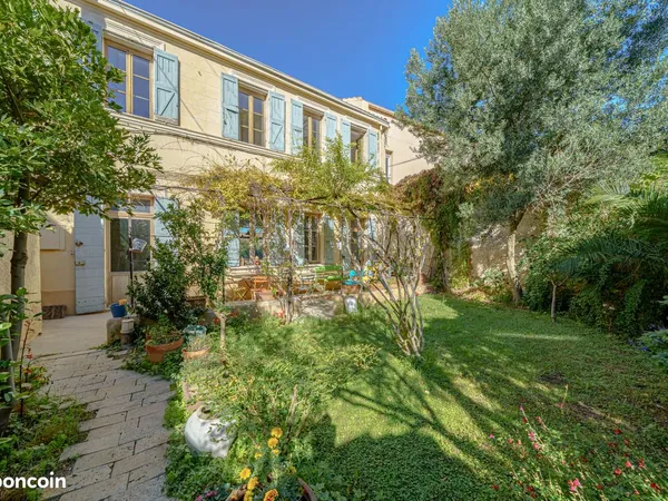 Maison 6 pièces 226 m²
