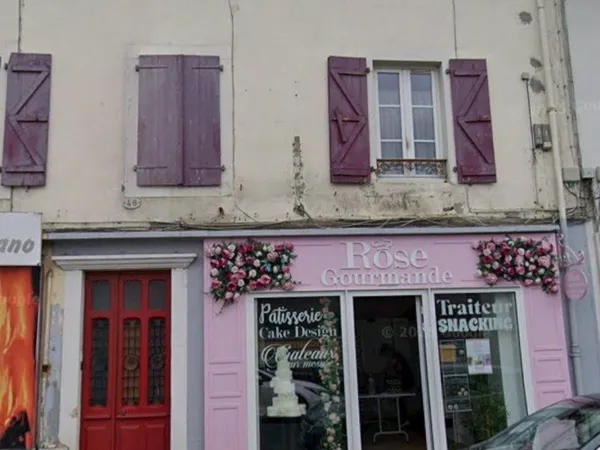 Local commercial avec vitrine centre Bizanos