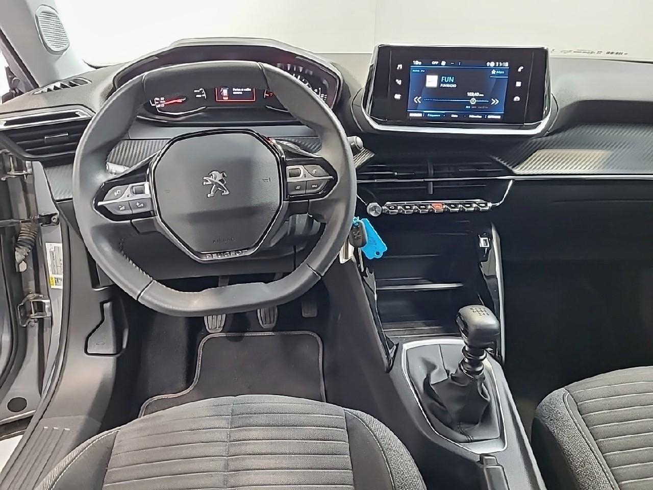 Peugeot 2008 puretech 100 s&s bvm6 style — photo 12