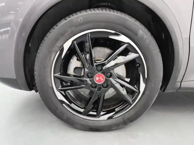 Ds Ds 7 ds7 crossback hybride e-tense 225 eat8 performance line — photo 15
