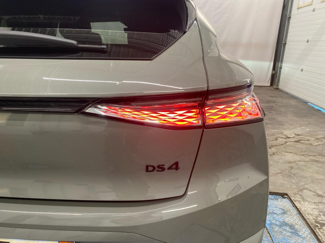 Ds Ds 4 puretech 130 eat8 performance line+ — photo 31