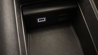 Peugeot 308 PHEV 180ch Allure Pack e-EAT8 — photo 30