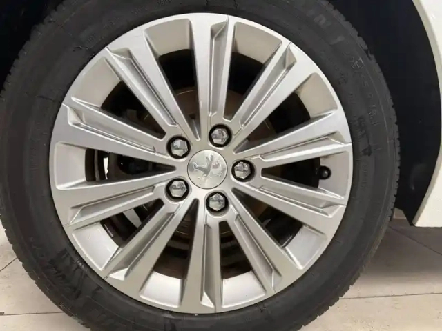 Peugeot 308 puretech 130ch s&amp;s bvm6 — photo 59