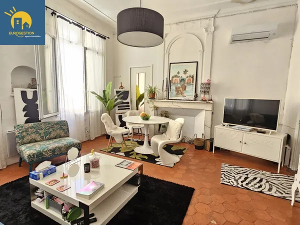 Appartement ancien 2 pièces 58 m²