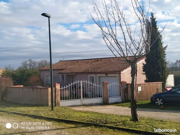 Location maison individuelle 3 chambres à saint Antoine de ficalba