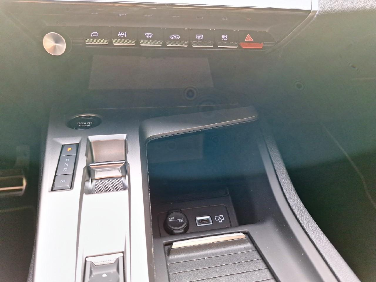 Peugeot 308 sw 1.2 hybrid 145ch gt e-dcs6 — photo 18