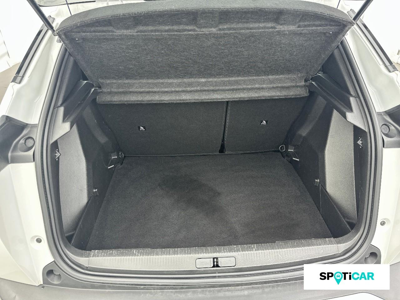 Peugeot 2008 1.2 puretech 130ch s&s active pack eat8 — photo 6