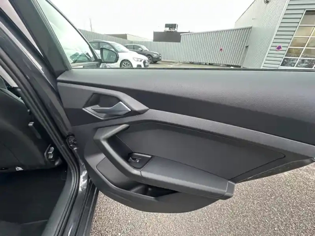 Audi A1 sportback 30 tfsi 116 ch s tronic 7 — photo 26