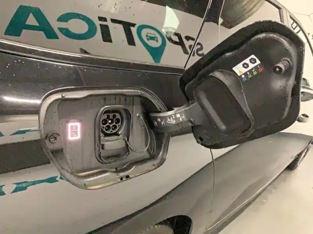 Peugeot 308 sw electrique 54 kwh 156ch — photo 78