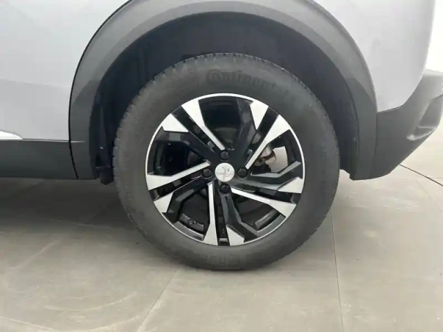 Peugeot 2008 puretech 130 s&amp;s eat8 — photo 13