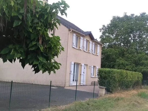 Maison 7 pièces 145 m²