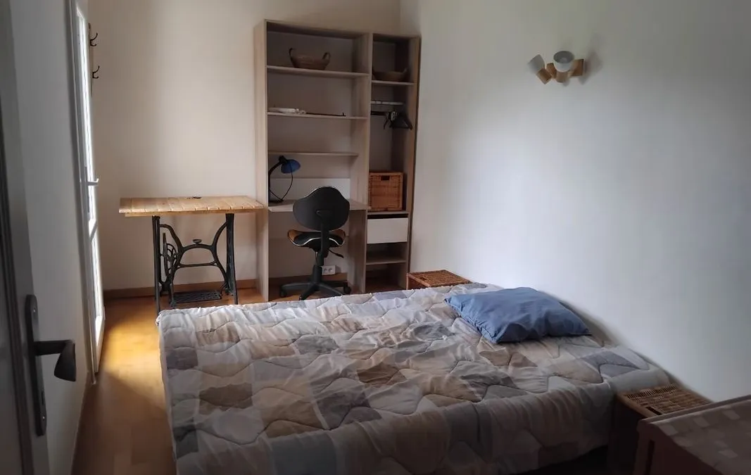 Photo 1