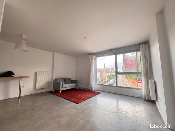 Studio 1 pièce 33 m²