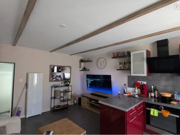 Petite maison proche centre bourg