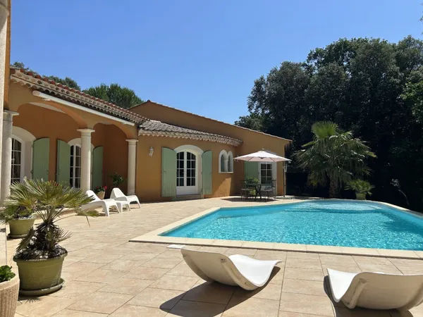 Villa 4 pièces 135 m²