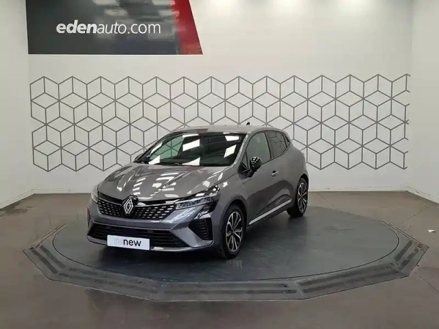 Renault Clio e-tech full hybrid 145