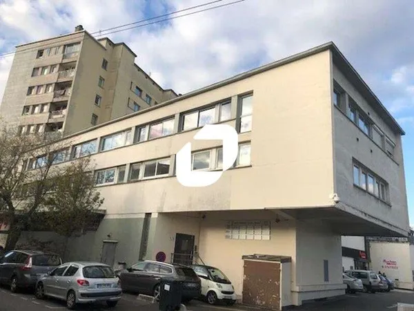 A louer Bureaux 2100m² Maisons alfort