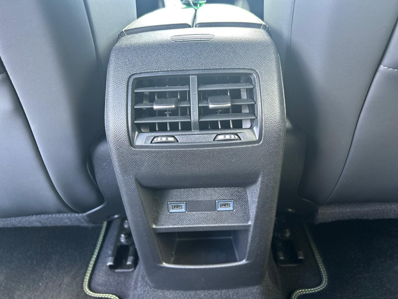 Peugeot 408 hybrid 145ch gt e-dcs6 — photo 13