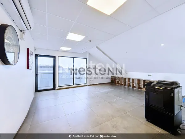 A LOUER LOCAL PROFESSIONNEL DE 62m2 A JARRY MOUDONG SUD