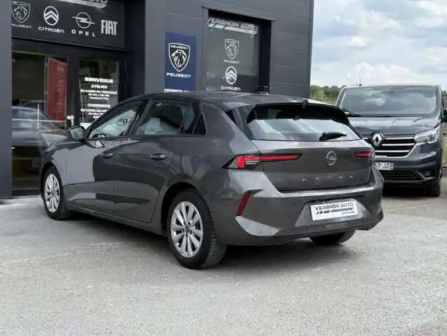 Opel Astra vi 1.2 turbo 110ch — photo 31