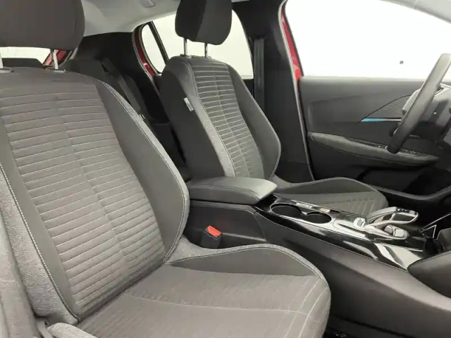 Peugeot 208 electrique 50 kwh 136ch — photo 27