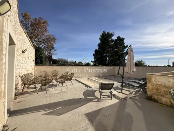 Villa 6 pièces 236 m²
