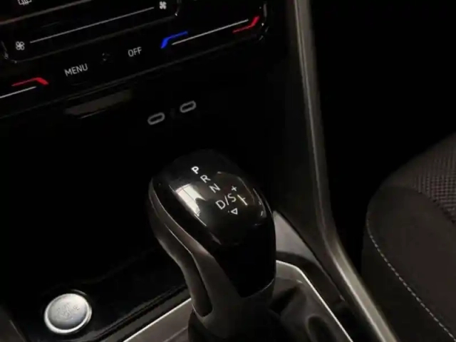 Volkswagen T-Roc 1.5 tsi evo2 150 start/stop dsg7 life plus — photo 9