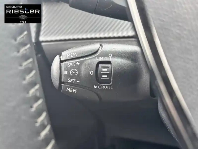 Peugeot 2008 puretech 100 s&amp;s bvm6 — photo 19