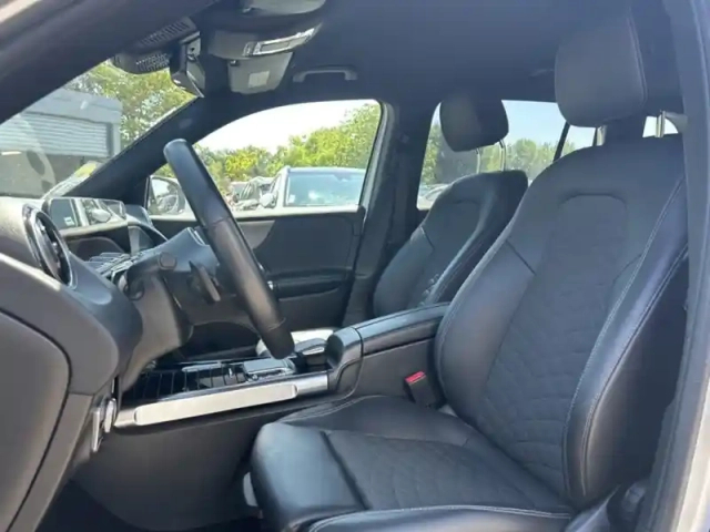 Mercedes Glb 200 d business line — photo 18