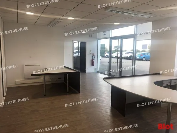 Bureau 175 m²