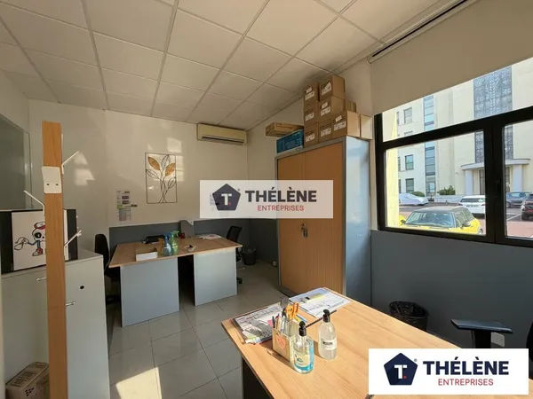 Local professionnel 450 m²