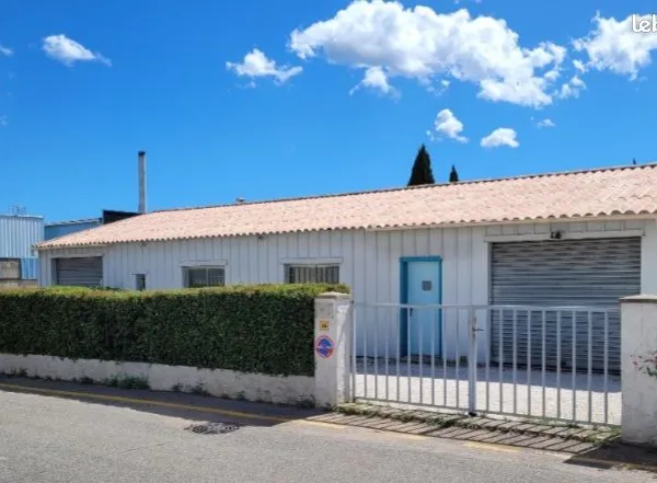 Local d'activité 190 m² - 1650 cuers