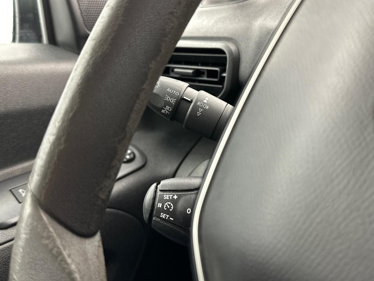 Peugeot Partner fourgon standard 650 kg bluehdi 100 s&s bvm6 aspha — photo 19
