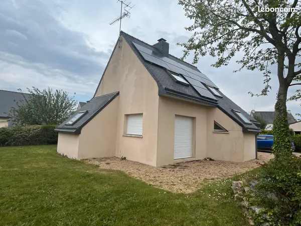 Loue maison bourg Ploumagoar