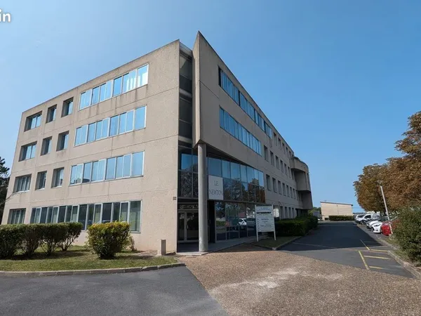 Bureaux de 12 et 29 m2 à louer