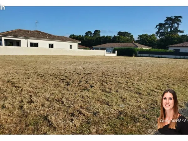 Terrain constructible plat et viabilisé