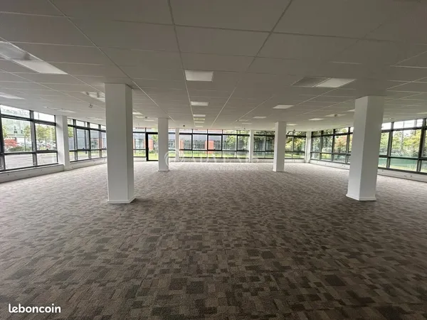 Bureau 434 m²