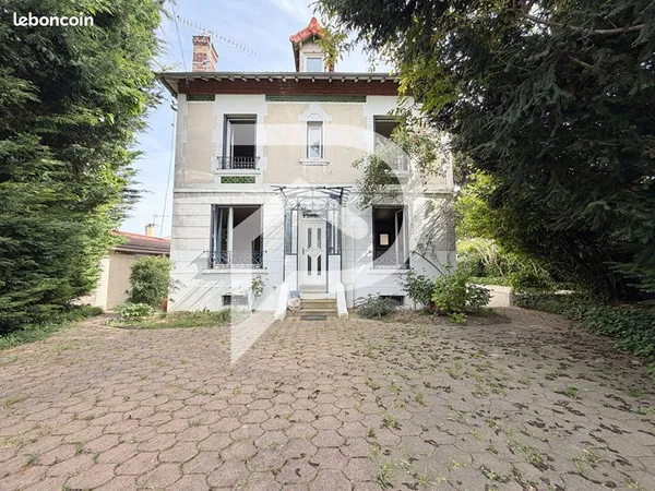 Maison 6 pièces 134 m²