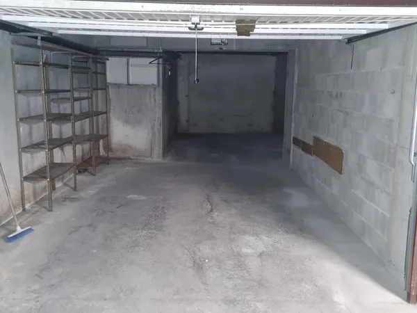 Parking 35 m²