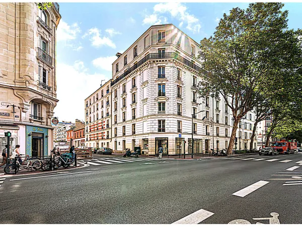 CLICHY-LA-GARENNE LOCAL PROFESSIONNEL / COMMERCIAL DE 76 m