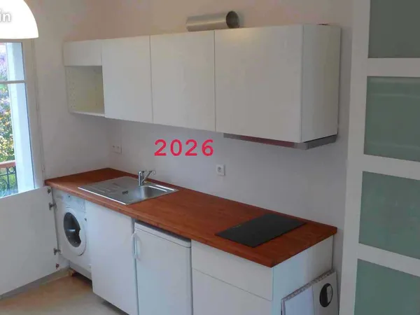 Studio meublé récent 20 m2 Viroflay idéalement situé