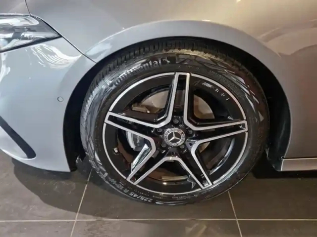 Mercedes Classe A 180 d amg line — photo 26