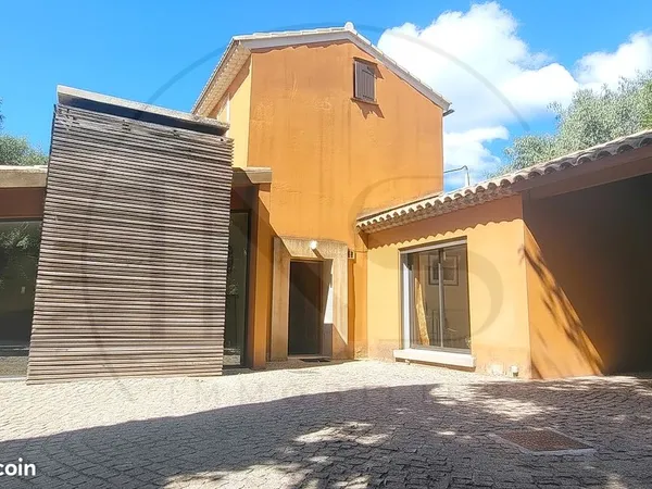EXCLUSIVITE - TOULON - Parc des oiseaux - Magnifique Villa d'architecte avec piscine