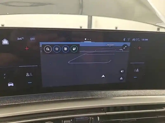 Peugeot 3008 electrique 210 ch 73 kwh — photo 15