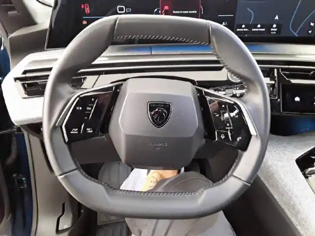 Peugeot 5008 hybrid 136 e-dcs6 — photo 96