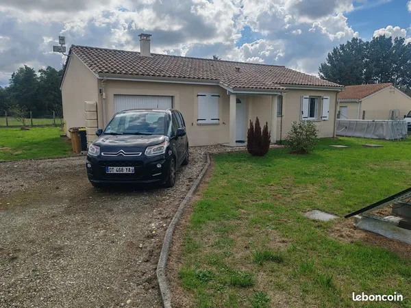 Maison meublée de 80 m² avec jardin à Pugnac
